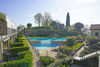 Helle Zweizimmerwohnung mit privatem Garten in einer Wohnanlage mit Schwimmbad in Manerba del Garda