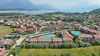 Appartamento con doppi servizi e grande giardino privato, in residence con piscina a Manerba del Garda