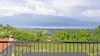 Bilocale con vista lago in residence con piscina