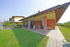 Geräumige freistehende Villa mit Garten in ruhiger Wohngegend in Puegnago del Garda