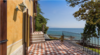 Schöne historische Villa mit privatem Park direkt am See in Manerba del Garda