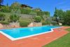Villa mit privatem Garten und Seeblick in einer Anlage mit Schwimmbad in Soiano del Lago
