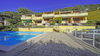 Helle Zweizimmerwohnung mit Balkon und freiem Blick in Wohnanlage mit Schwimmbad in Soiano del Lago