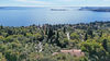 Villa singola da ristrutturare vista lago, a due passi dal 'Vittoriale degli Italiani', con piscina e parco di 10.000mq a Gardone Riviera in vendita