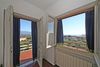 FREISTEHENDE VILLA MIT GARTEN UND SEEBLICK ZU RENOVIEREN IN SAN FELICE DEL BENACO ZUM VERKAUF