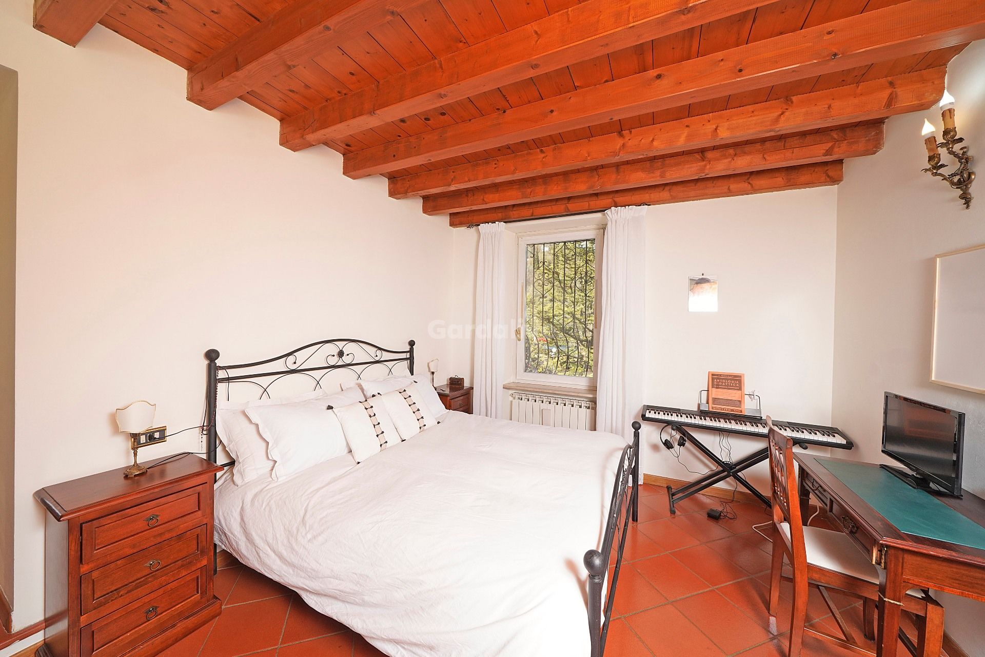 Helle Wohnung mit Balkon in Salò