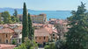 Casa indipendente con corte esclusiva, in vendita a soli 100 metri dal lungolago di Gardone Riviera
