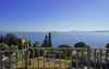Elegante Dreizimmerwohnung mit Seeblick in Gardone Riviera zu verkaufen