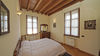 Charmante Liberty Villa mit Seeblick, wunderschönem Pool und Dependance in Roé Volciano zu verkaufen