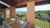 Leuchtende Dreizimmerwohnung mit exklusiver Terrasse, in Residenz mit Pool in Portese zum Verkauf