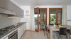 Leuchtende Dreizimmerwohnung mit exklusiver Terrasse, in Residenz mit Pool in Portese zum Verkauf