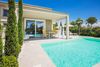 Sirmione, Punta Grò, Reihenendhaus mit Pool einige Meter vom See entfernt