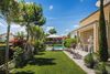 Sirmione, Punta Grò, Reihenendhaus mit Pool einige Meter vom See entfernt