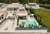 Sirmione, Punta Grò, Reihenendhaus mit Pool einige Meter vom See entfernt
