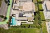 Sirmione, Punta Grò, Reihenendhaus mit Pool einige Meter vom See entfernt