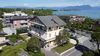 Sirmione, Lugana, palazzina indipendente fronte lago in vendita