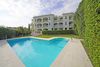 Moderne Wohnung in der Nähe des Sees in Residenz mit Schwimmbad in Maderno