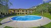 Zweizimmerwohnung mit Terrasse in einer Residenz mit Pool in Cecina di Toscolano Maderno