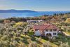 Freistehende Villa mit Panoramablick in Gaino