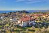 Freistehende Villa mit Panoramablick in Gaino