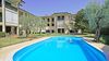 Zweizimmerwohnung mit Pool und zwei Terrassen in Maderno, nur wenige Schritte vom See entfernt