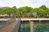 Villa am Seeufer mit privater Anlegestelle an der Seepromenade von Maderno