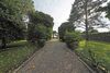 Villa am Seeufer mit privater Anlegestelle an der Seepromenade von Maderno